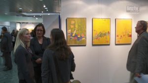 "Kunst verbindet" im LINZ AG Kunstforum